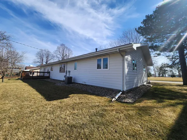 $279,900 | 1108 5th Avenue Southwest, Pipestone, MN 56164
