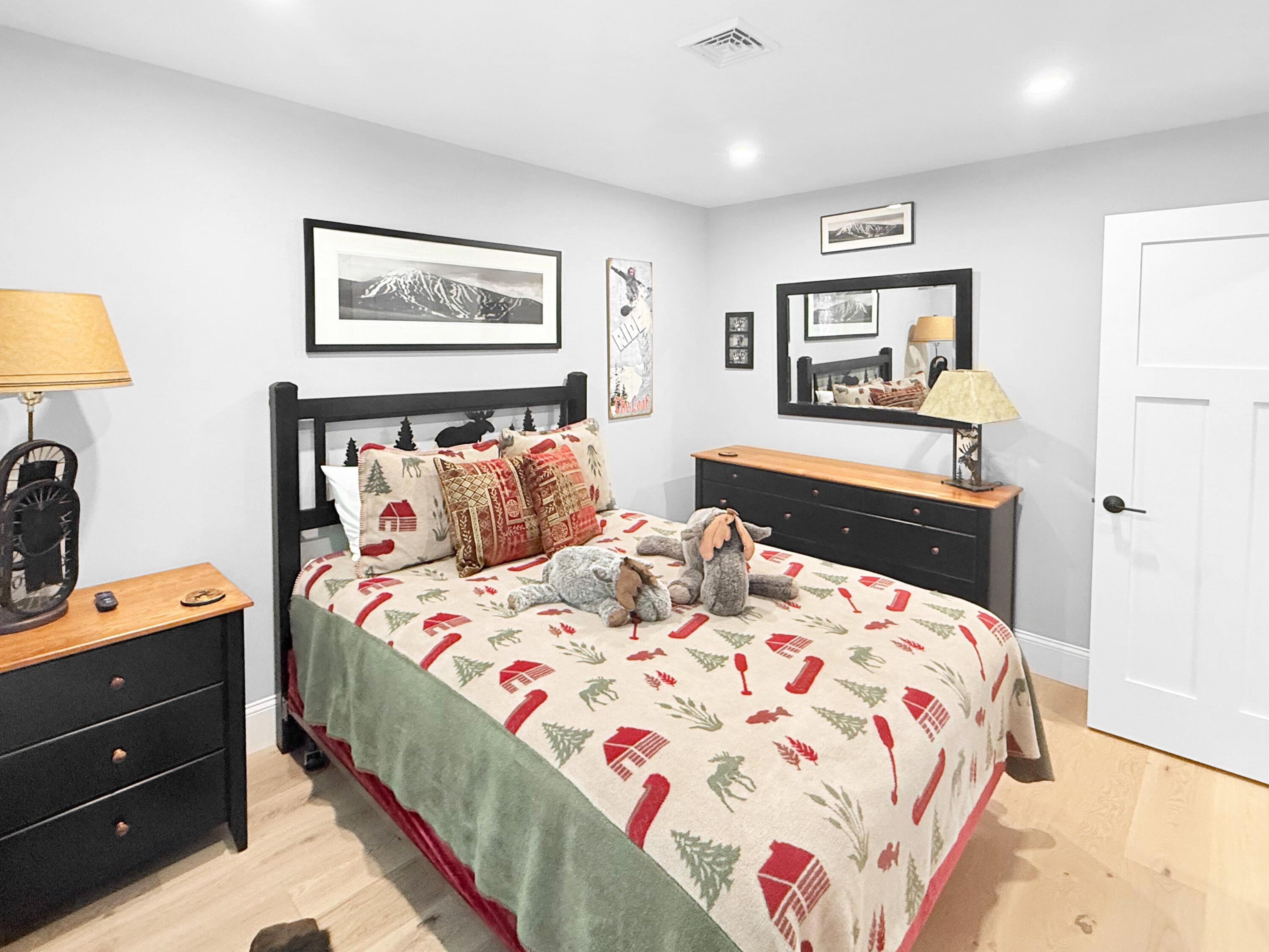 132 Mineral Spring Road, Unit 1 Windham, ME 04062 - Photo 27 of 48 Sugarloaf Room 2