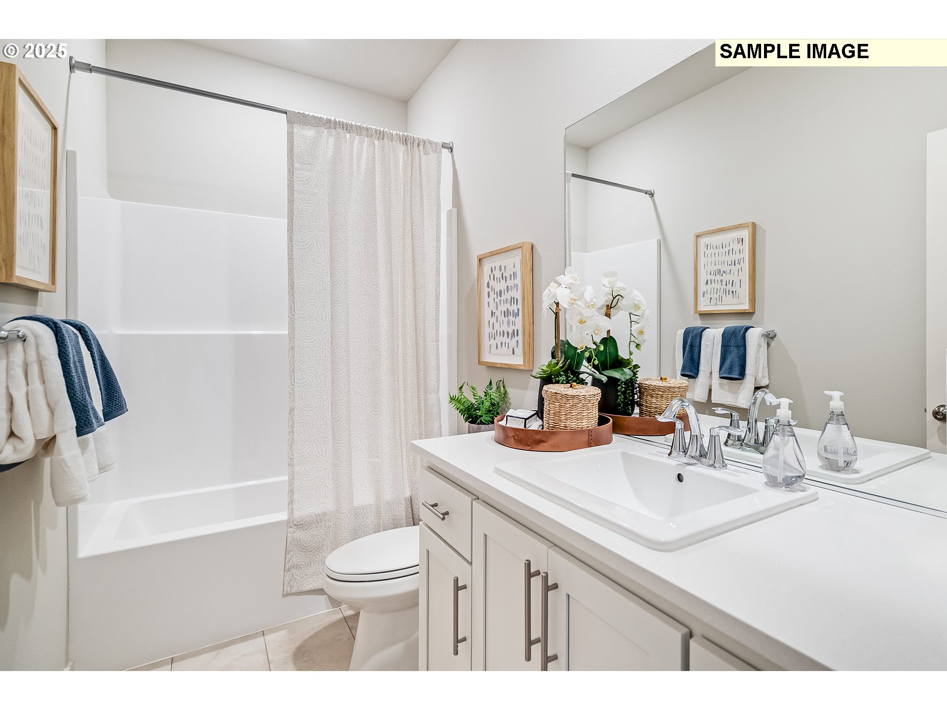 4327 Hackamore Court Southeast Albany, OR 97322 - Photo 20 of 25 a bathroom with a sink a toilet and shower