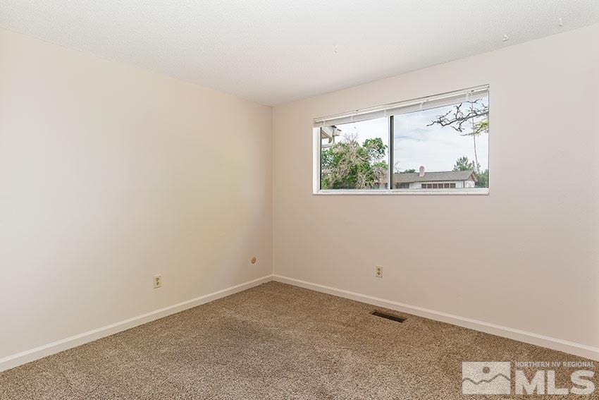 11510 Mistletoe Street Reno, NV 89506 - Photo 11 of 18 Photo 11