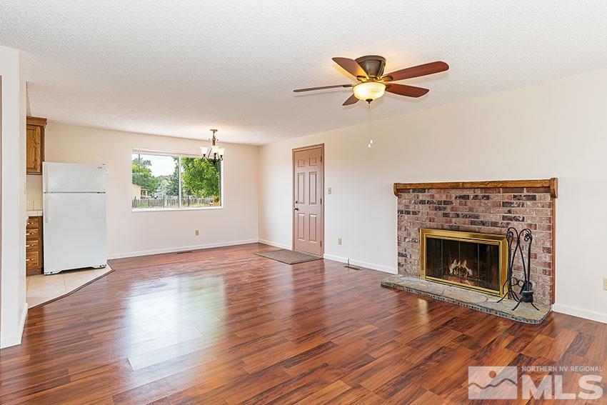 11510 Mistletoe Street Reno, NV 89506 - Photo 3 of 18 Photo 3