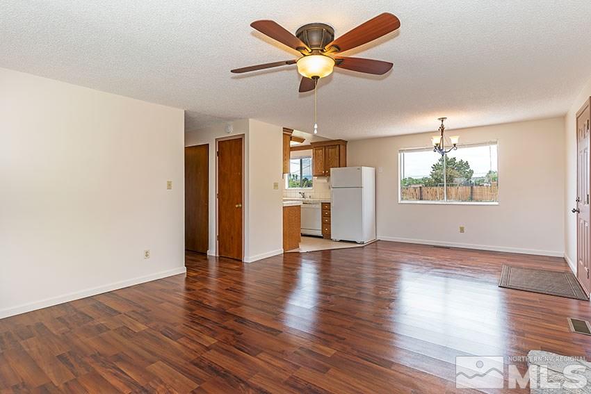 11510 Mistletoe Street Reno, NV 89506 - Photo 6 of 18 Photo 6