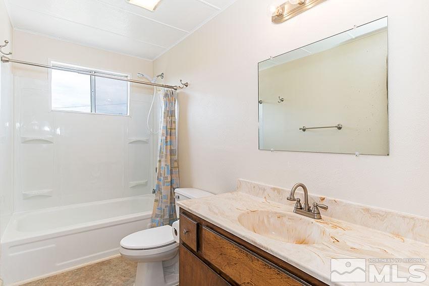 11510 Mistletoe Street Reno, NV 89506 - Photo 10 of 18 Photo 10