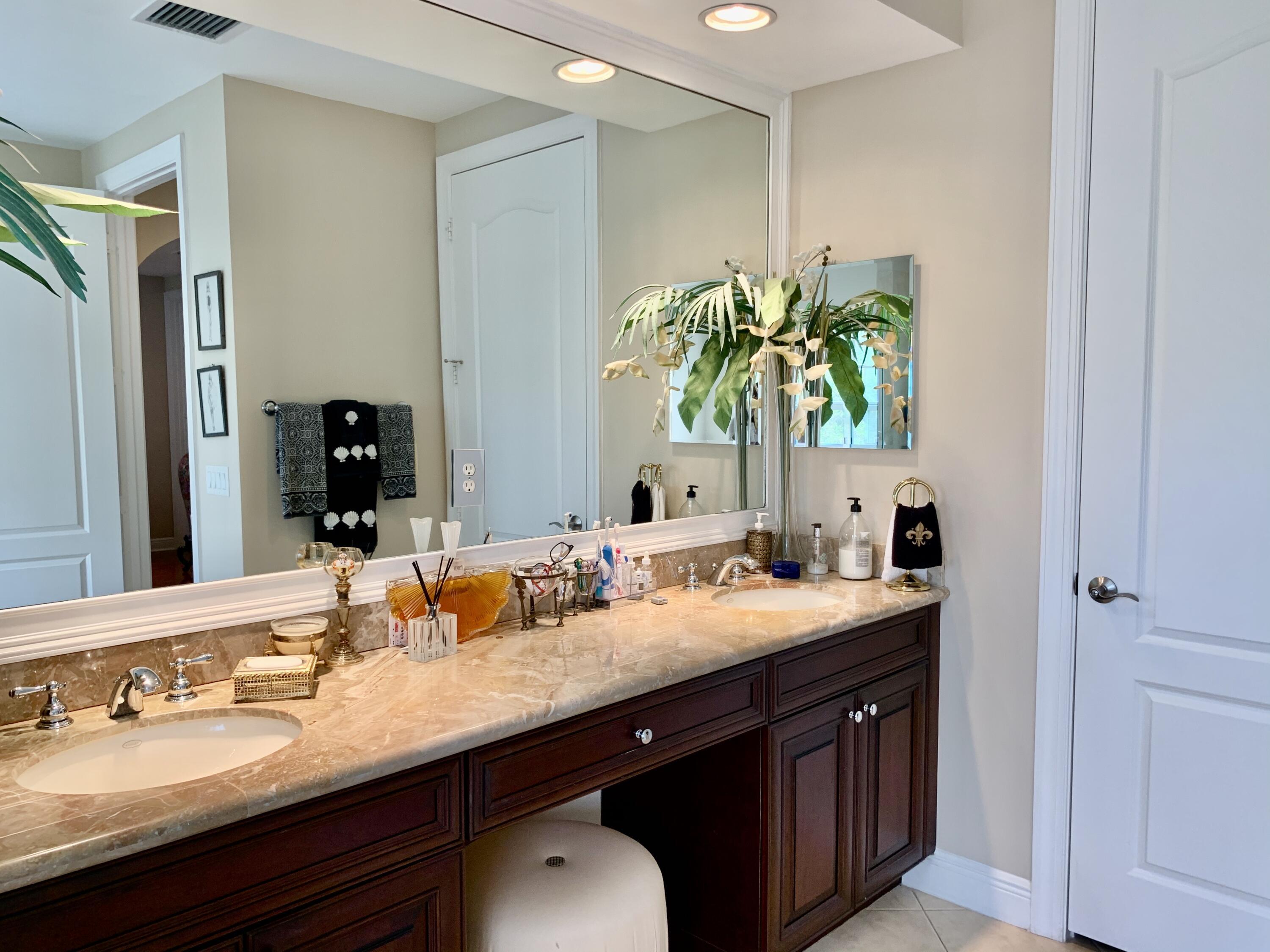 5620 Northeast Trieste Terrace Boca Raton, FL 33487 - Photo 6 of 41 Primary Bath