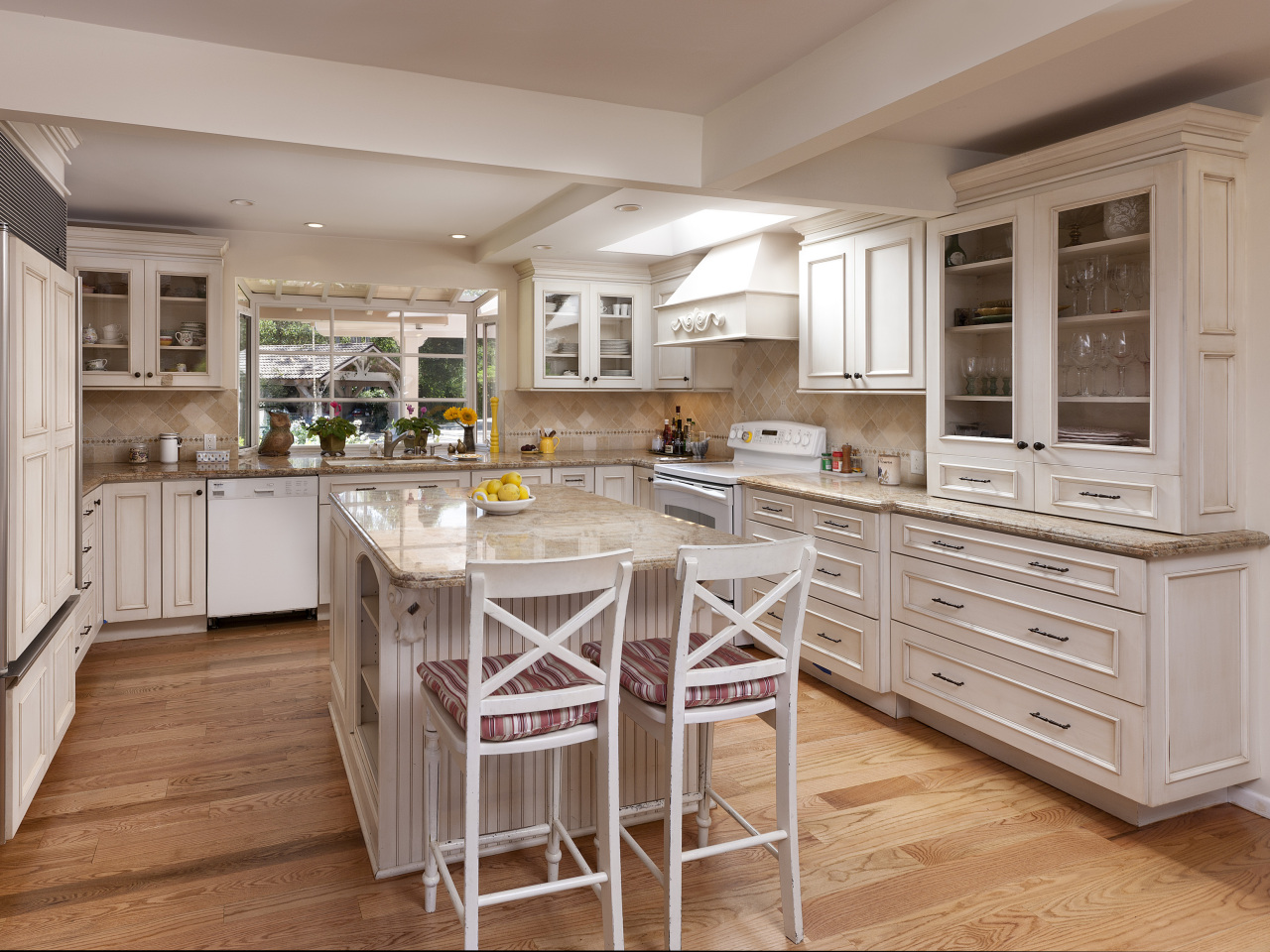 1325 School House Road Santa Barbara, CA 93108 - Photo 4 of 12 kitchen