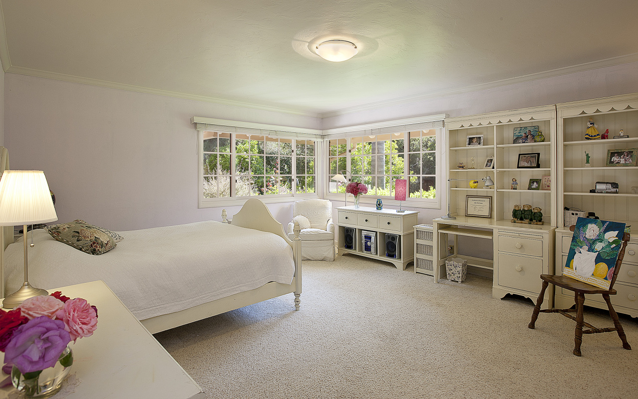 1325 School House Road Santa Barbara, CA 93108 - Photo 7 of 12 Guest Bedroom