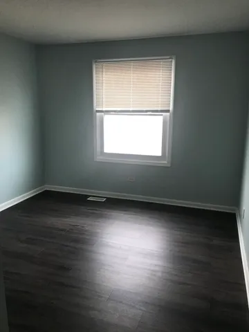 $1,995 | 689 Wilson Street, Hanover Park, IL 60133