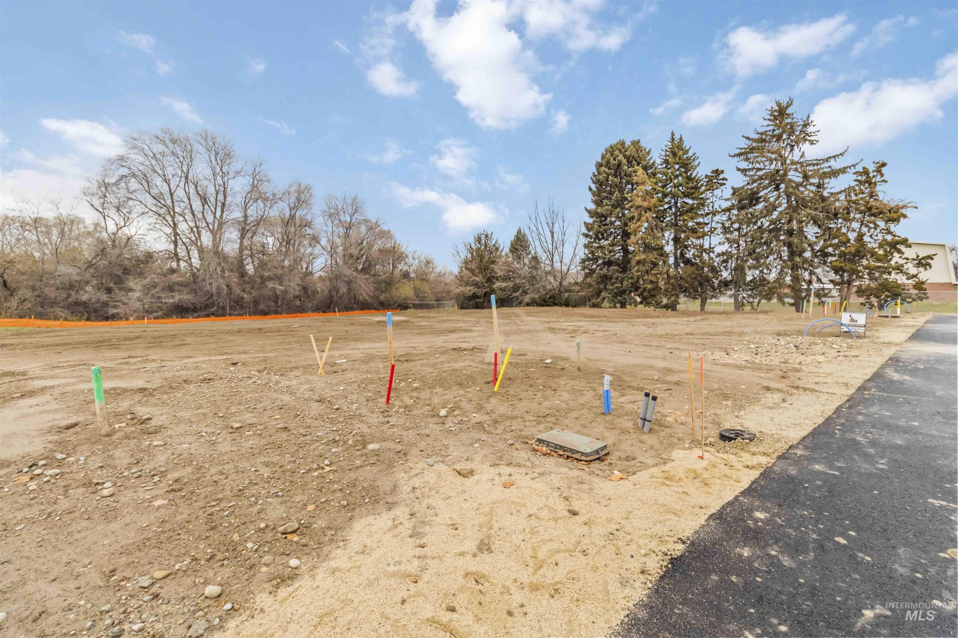 Oregon Avenue Caldwell, ID 83605 - Photo 23 of 42 View of yard