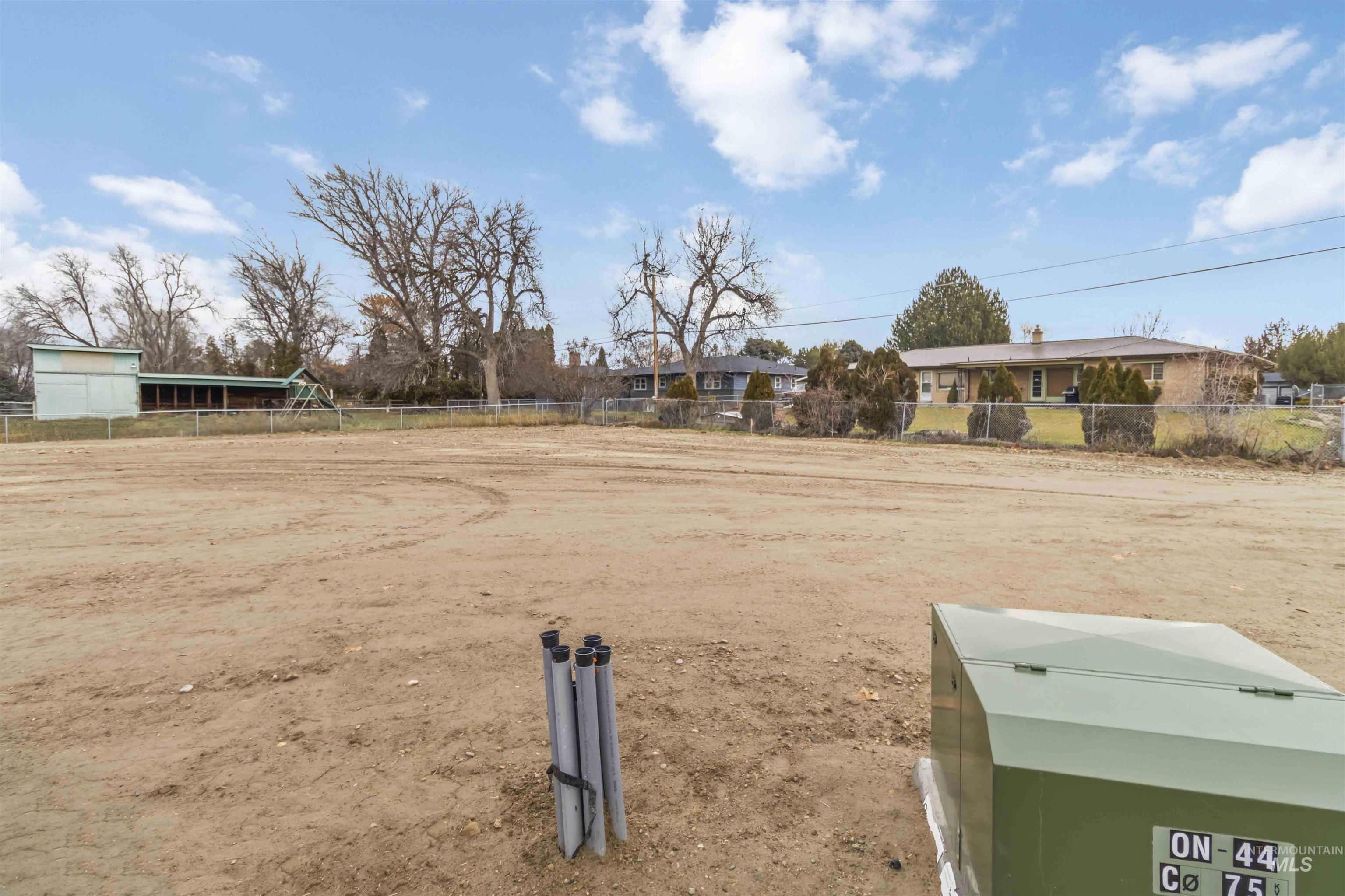 Oregon Avenue Caldwell, ID 83605 - Photo 29 of 42 View of yard