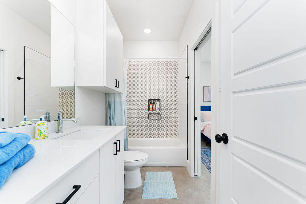 4511 22nd Place Lubbock, TX 79407 - Photo 20 of 30 21