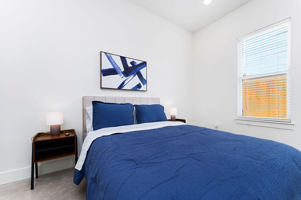 4511 22nd Place Lubbock, TX 79407 - Photo 5 of 30 5