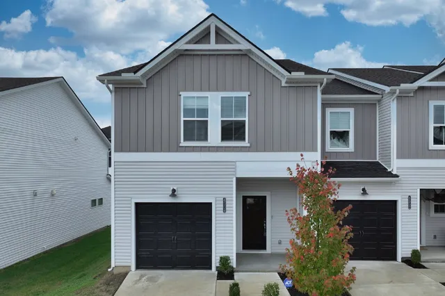 $2,225 | 4554 Skywood Lane, Nashville, TN 37207