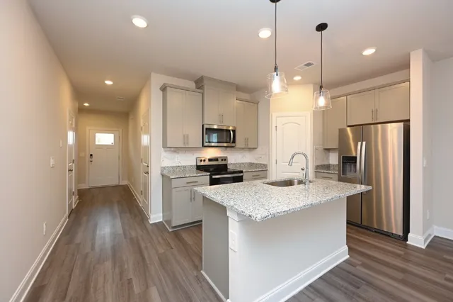 $2,225 | 4554 Skywood Lane, Nashville, TN 37207