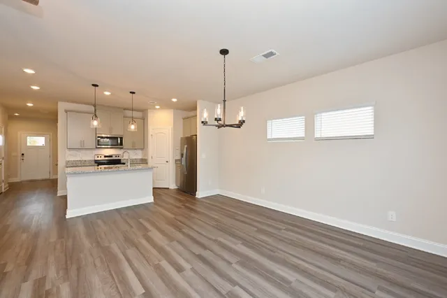 $2,225 | 4554 Skywood Lane, Nashville, TN 37207