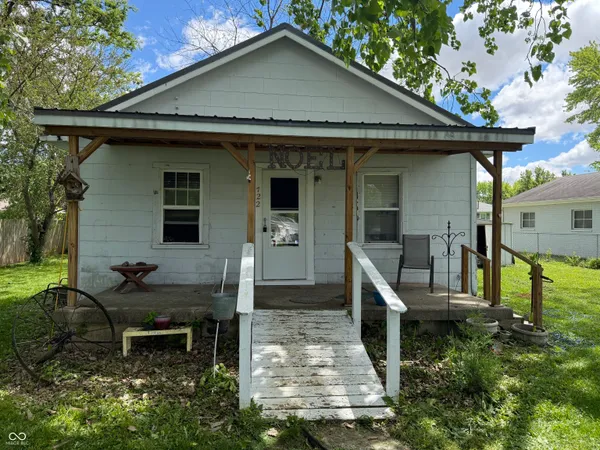 $69,900 | 722 North 24th Street, New Castle, IN 47362