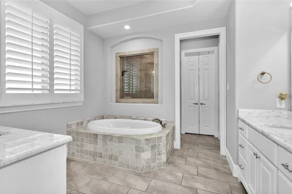 $895,000 | 134 Pacific Grove Drive, Montgomery, TX 77316