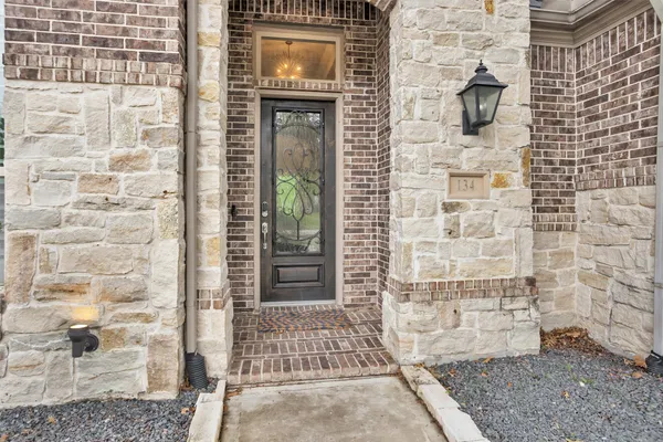 $895,000 | 134 Pacific Grove Drive, Montgomery, TX 77316