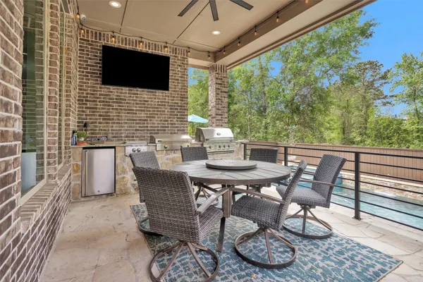 $895,000 | 134 Pacific Grove Drive, Montgomery, TX 77316