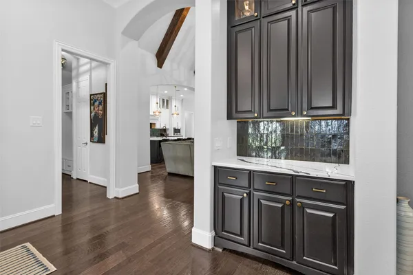 $895,000 | 134 Pacific Grove Drive, Montgomery, TX 77316