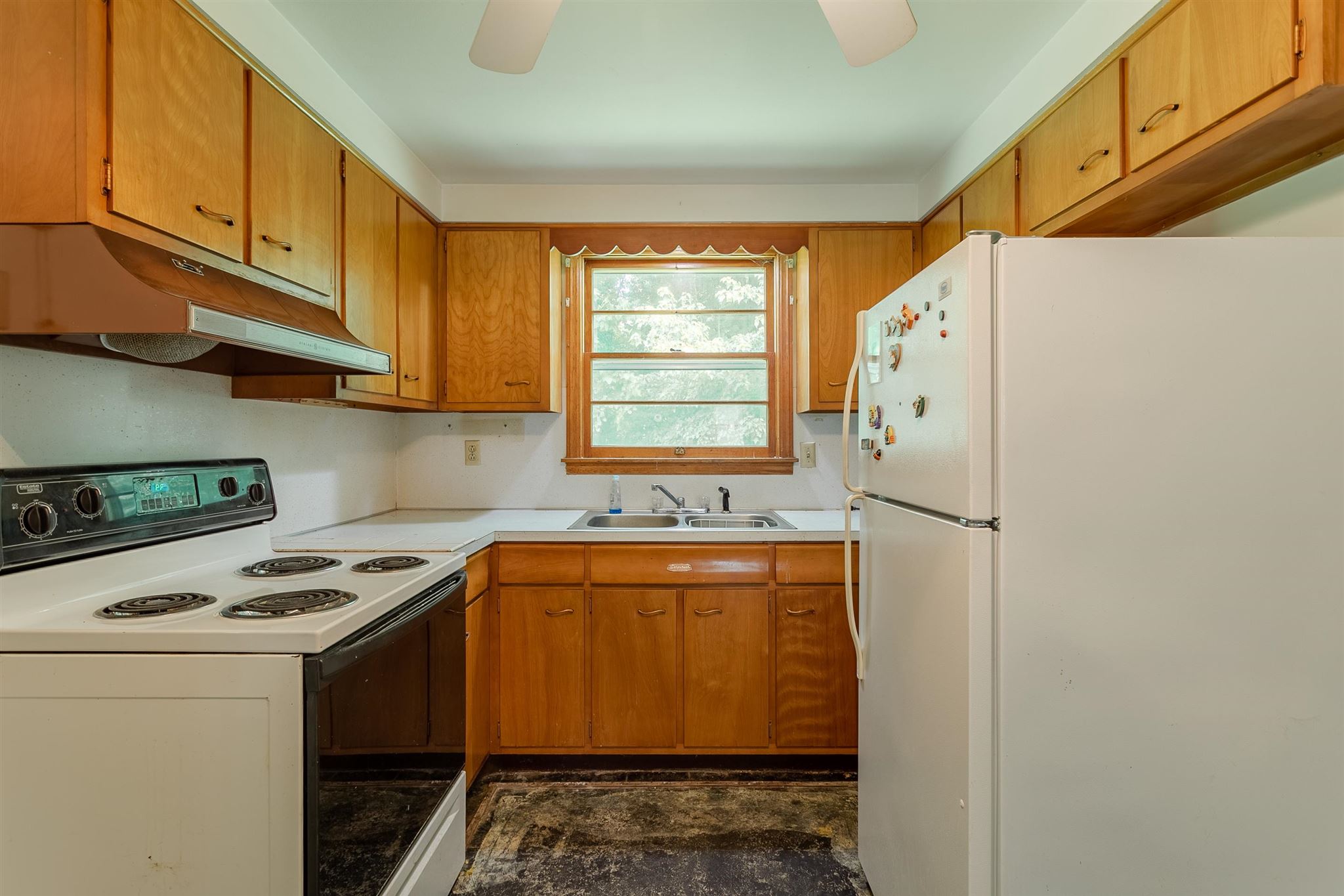 4555 Lenn Road Newburgh, IN 47630 - Photo 5 of 28 Gallery Image 5