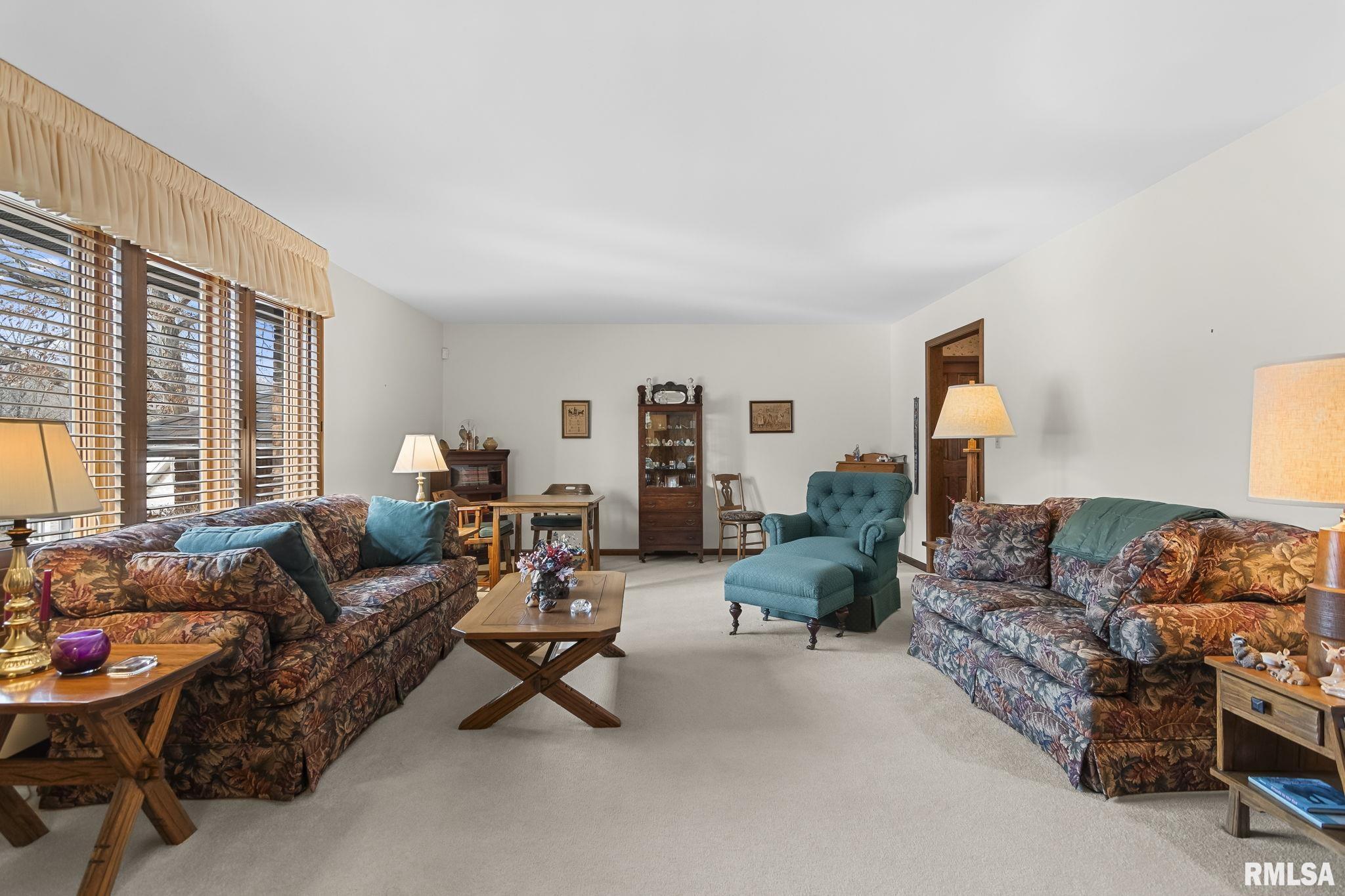 3613 Briana Drive Springfield, IL 62711 - Photo 2 of 42