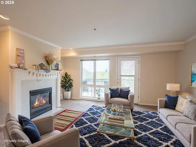 $307,000 | 15510 Northeast Knott Street, Unit 25, Portland, OR 97230