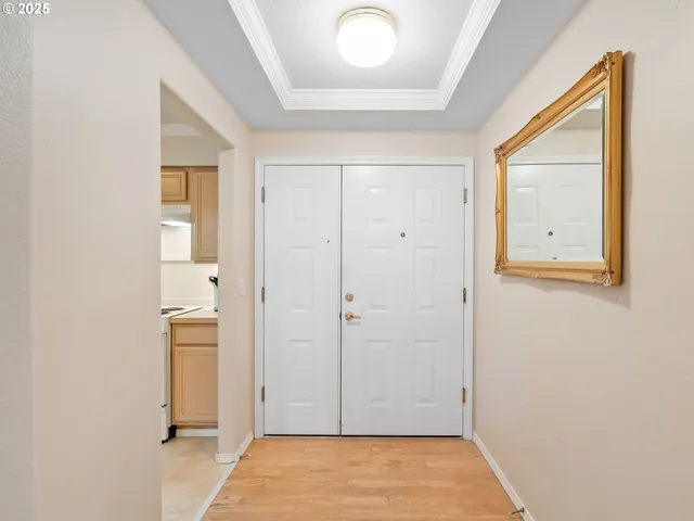 $307,000 | 15510 Northeast Knott Street, Unit 25, Portland, OR 97230