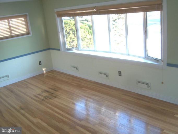 5933 Charnwood Road Catonsville, MD 21228 - Photo 6 of 7 Living Room