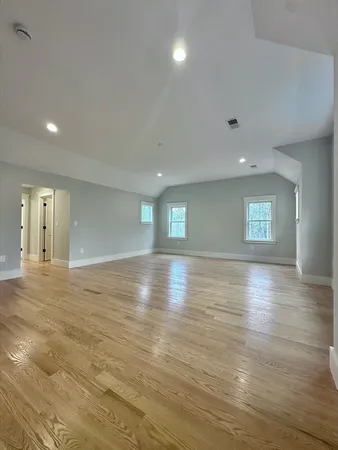 $1,600,000 | 16 R Eldor Drive, Walpole, MA 02071