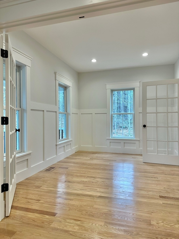 16 R Eldor Drive Walpole, MA 02071 - Photo 4 of 28