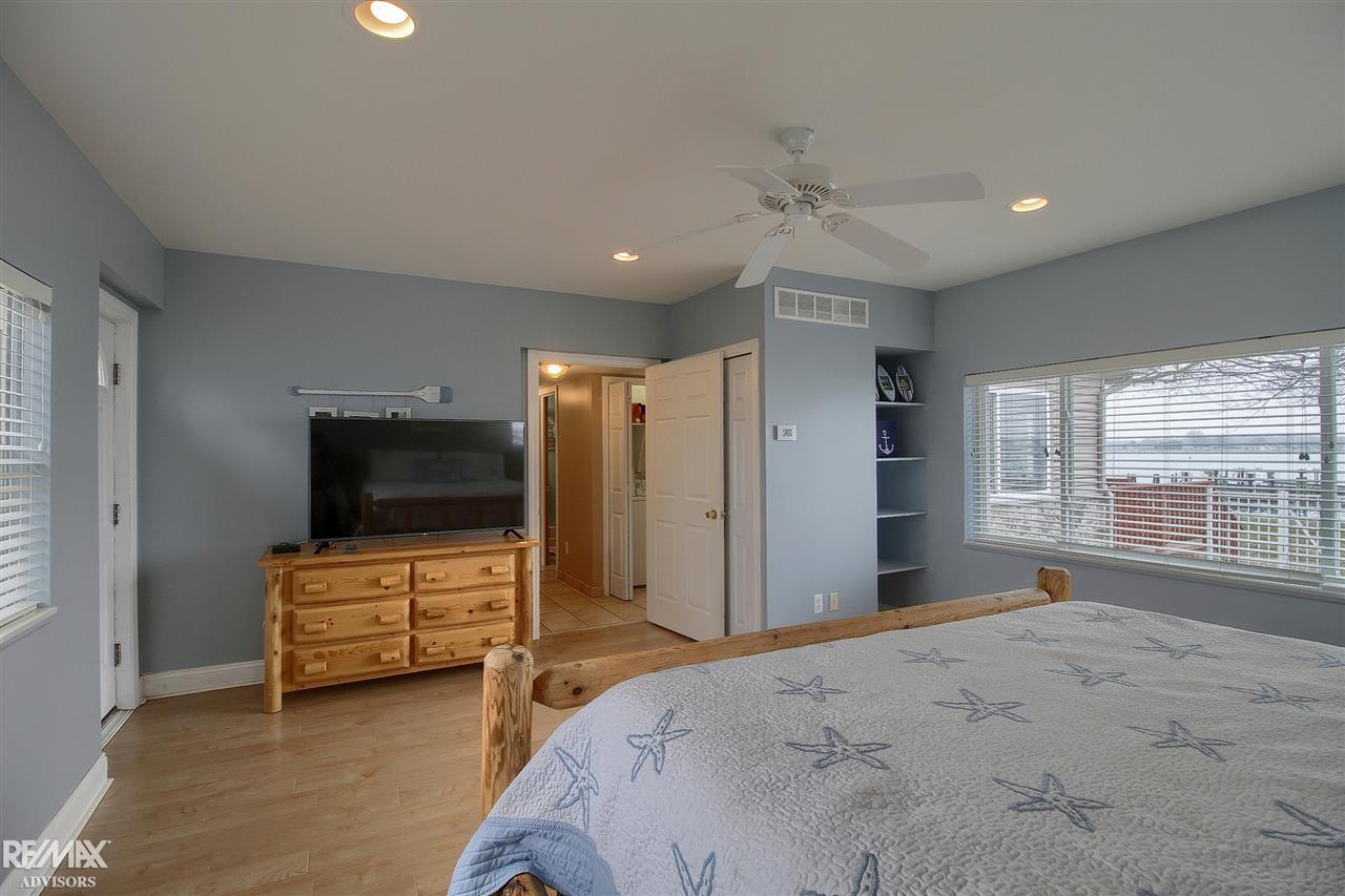 7985 River Road Marine City, MI 48039 - Photo 19 of 52 50036282-18.JPG