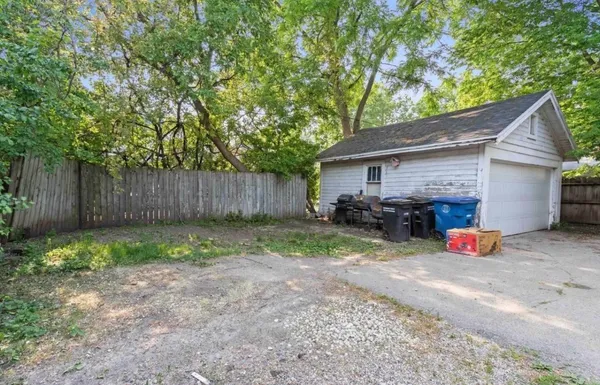 $249,900 | 735 Jackson Street, Oshkosh, WI 54901