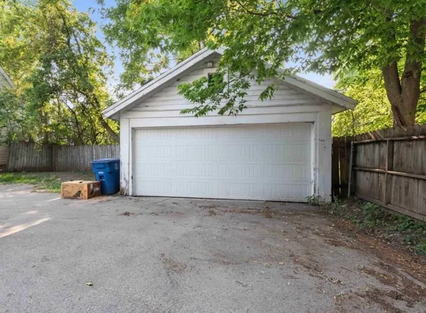 $249,900 | 735 Jackson Street, Oshkosh, WI 54901