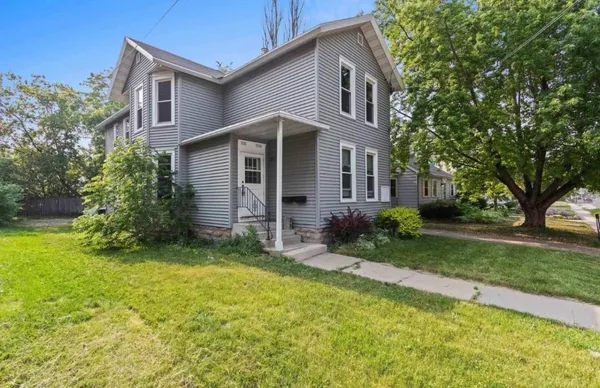 $249,900 | 735 Jackson Street, Oshkosh, WI 54901