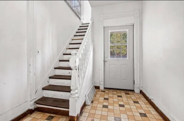 $249,900 | 735 Jackson Street, Oshkosh, WI 54901