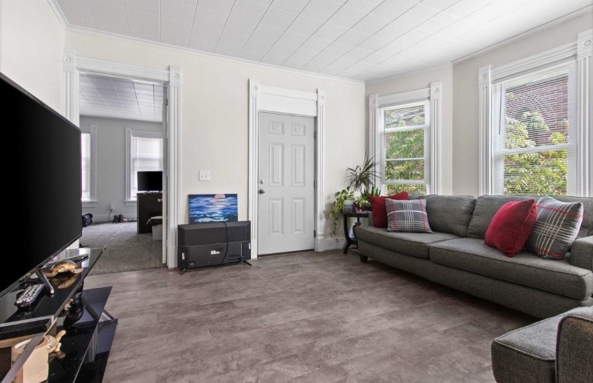 735 Jackson Street Oshkosh, WI 54901 - Photo 9 of 16