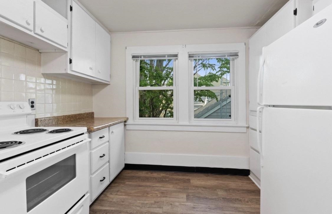 735 Jackson Street Oshkosh, WI 54901 - Photo 10 of 16