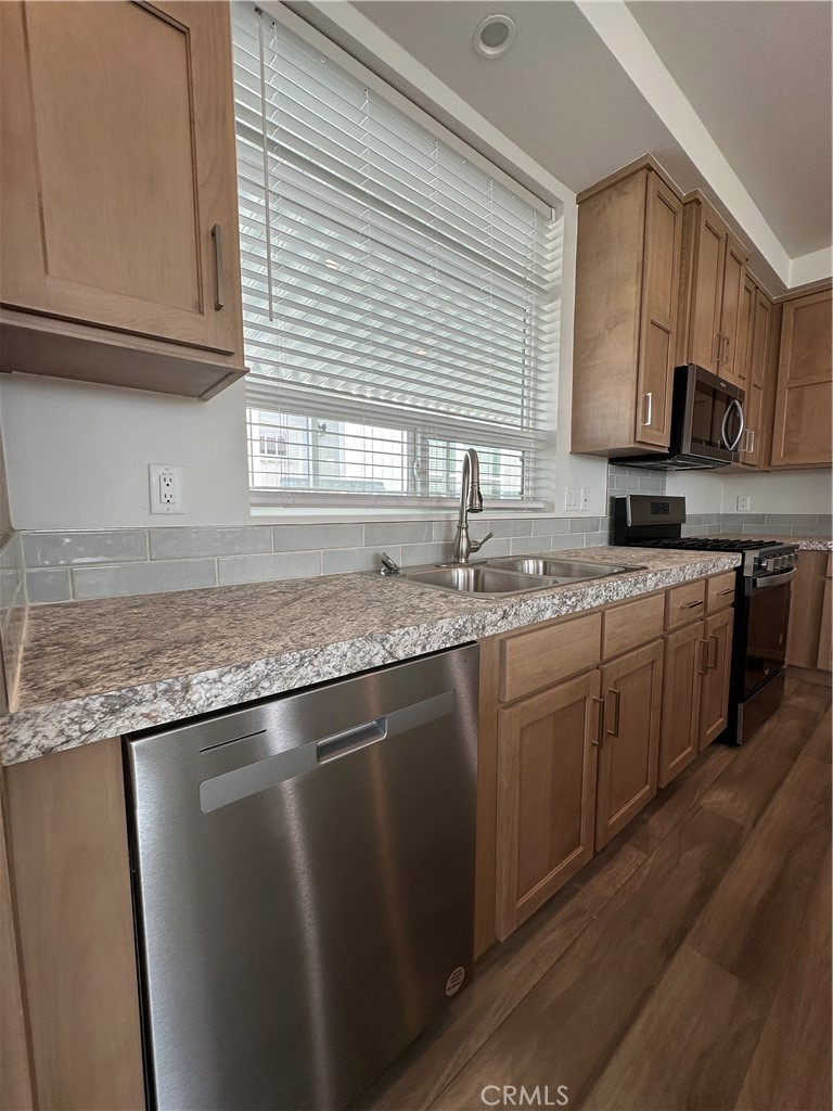 3444 West Center Street, Unit 12 Riverside, CA 92501 - Photo 9 of 38