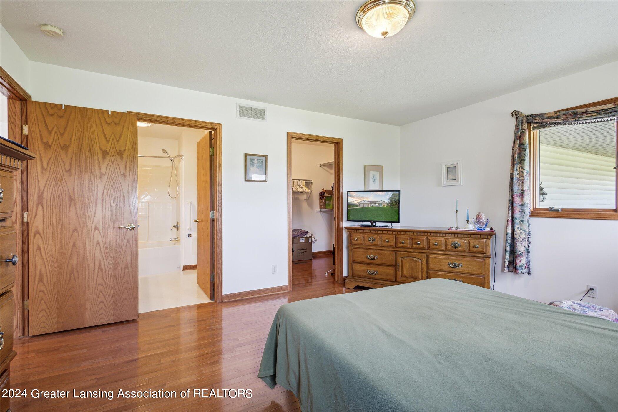 7520 West Price Road St. Johns, MI 48879 - Photo 26 of 67 24-7520-W-Price-Rd-St-Johns-MI-48879-Win