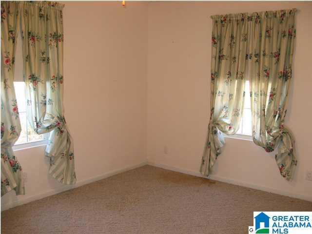 188 Martin Street Sylacauga, AL 35151 - Photo 16 of 27