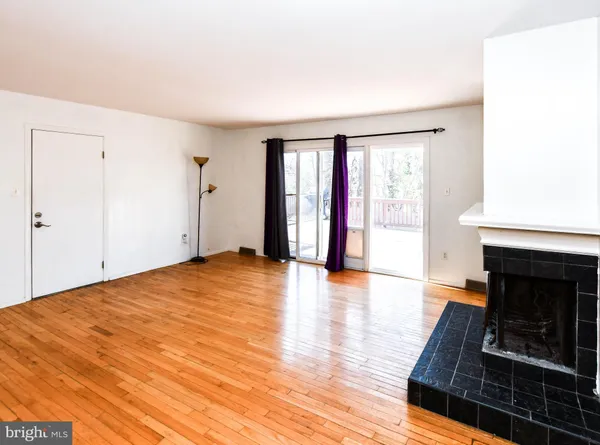 $3,100 | 13323 Warburton Drive, Fort Washington, MD 20744