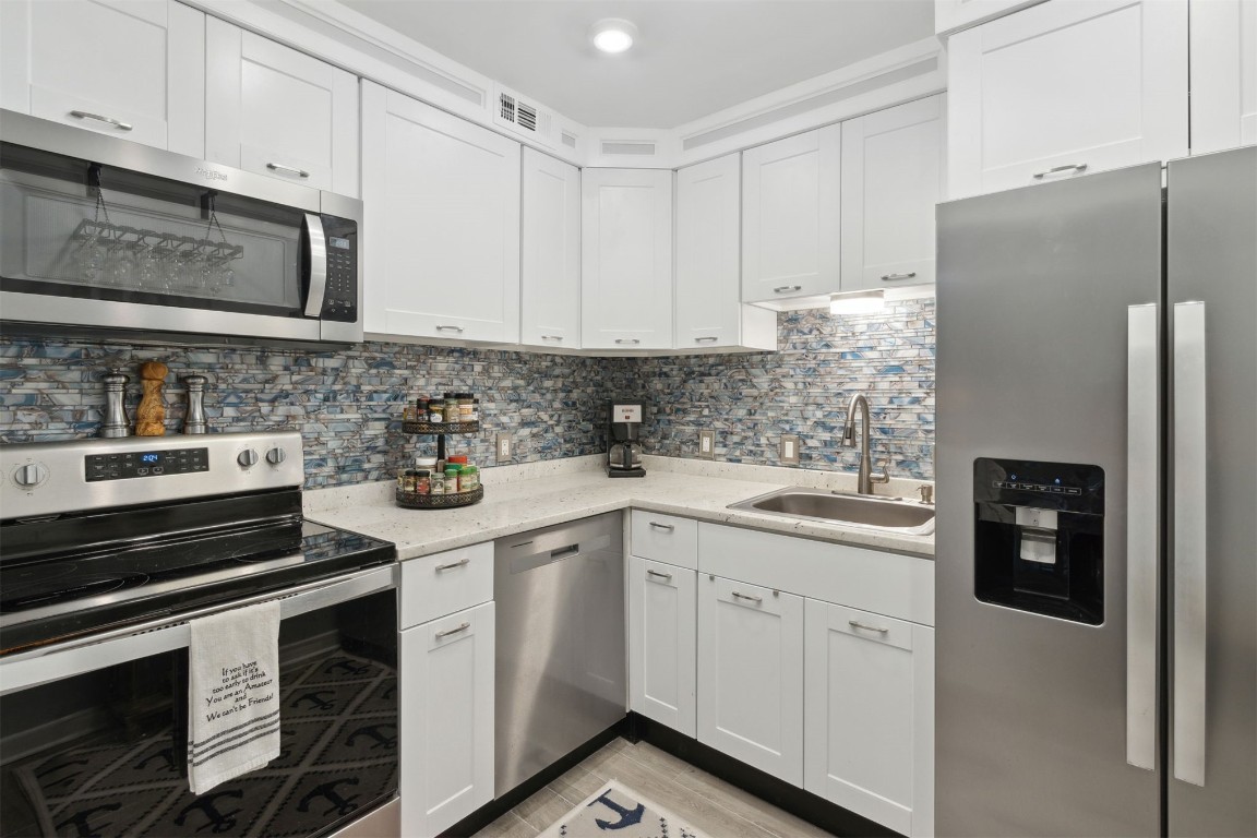 4761 Martinique Court Fernandina Beach, FL 32034 - Photo 3 of 39 Gallery Image 3