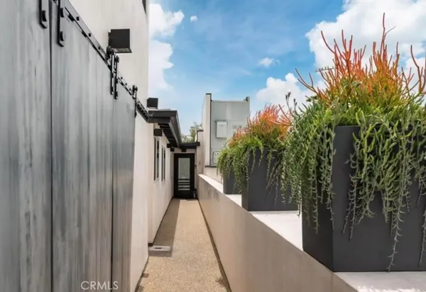$3,800 | 577 Ramona Avenue, Unit B, Laguna Beach, CA 92651
