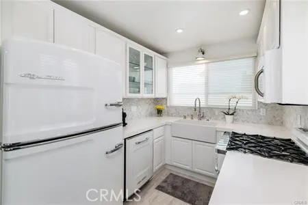 $3,800 | 577 Ramona Avenue, Unit B, Laguna Beach, CA 92651
