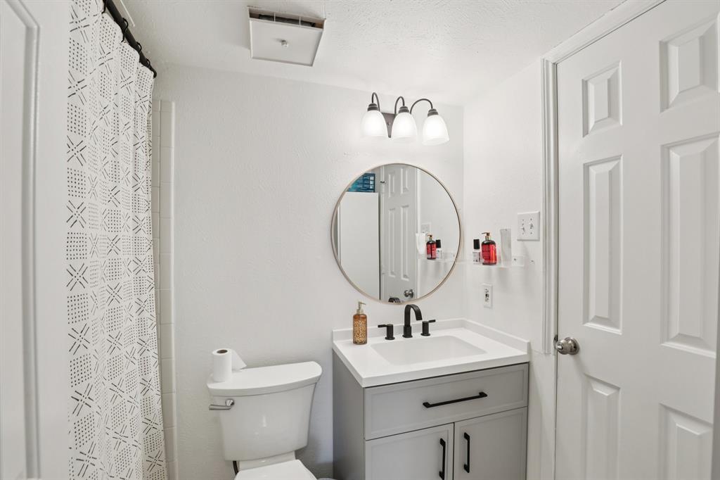 2835 Keller Springs Road, Unit 1104 Carrollton, TX 75006 - Photo 17 of 26