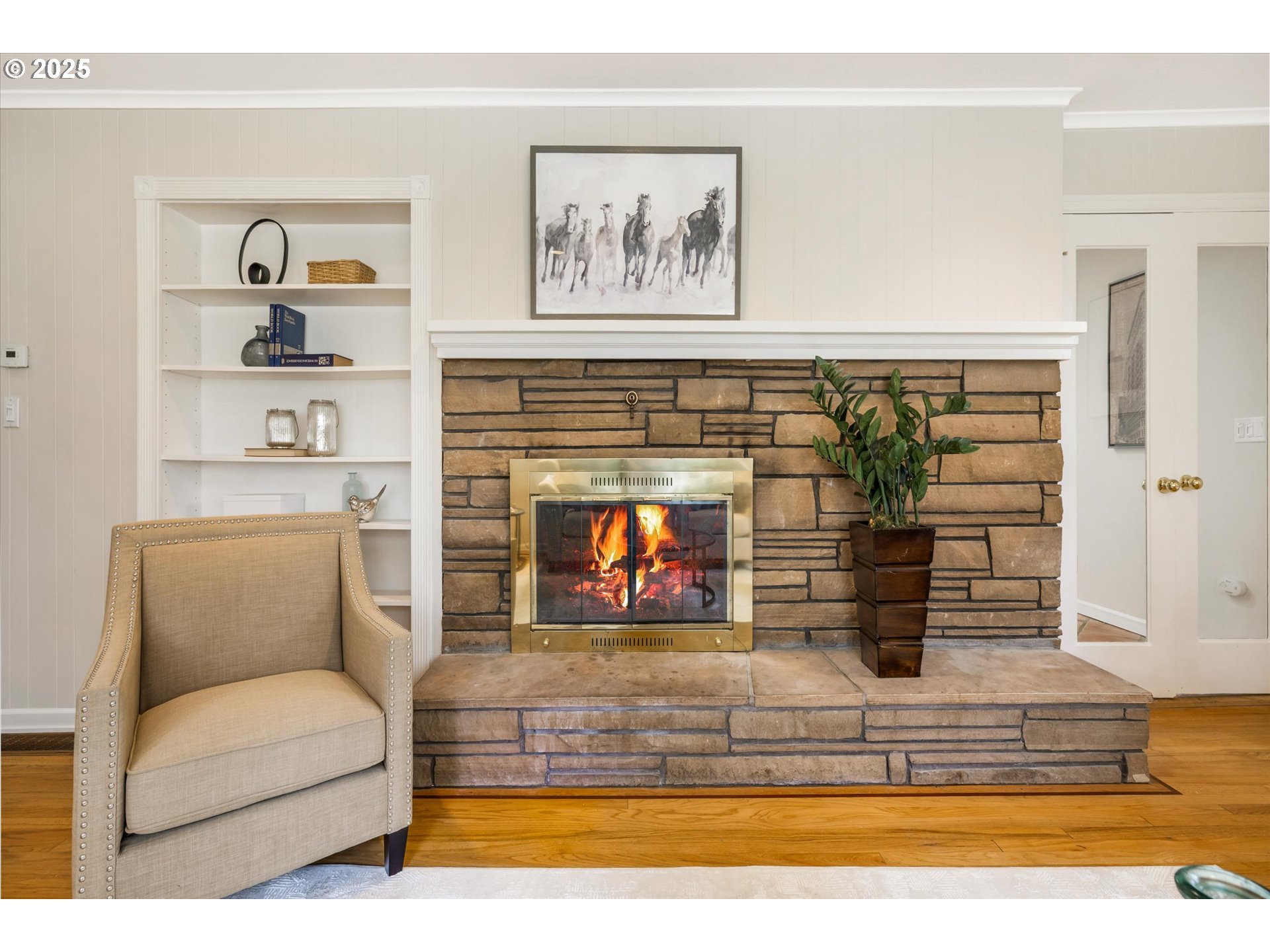 764 10th Street Lake Oswego, OR 97034 - Photo 12 of 41 a living room with furniture and a fireplace