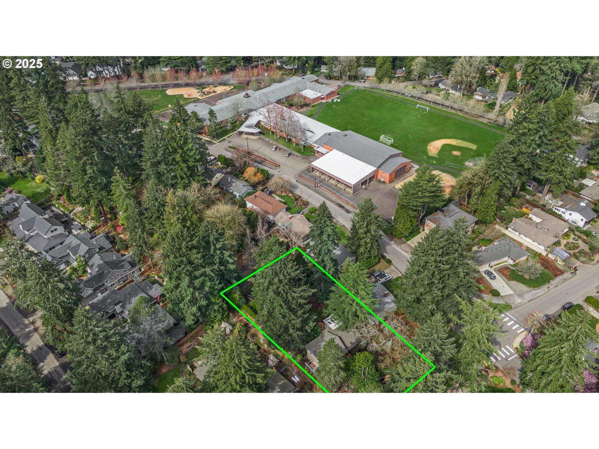 764 10th Street Lake Oswego, OR 97034 - Photo 3 of 41 a open area with lots of trees