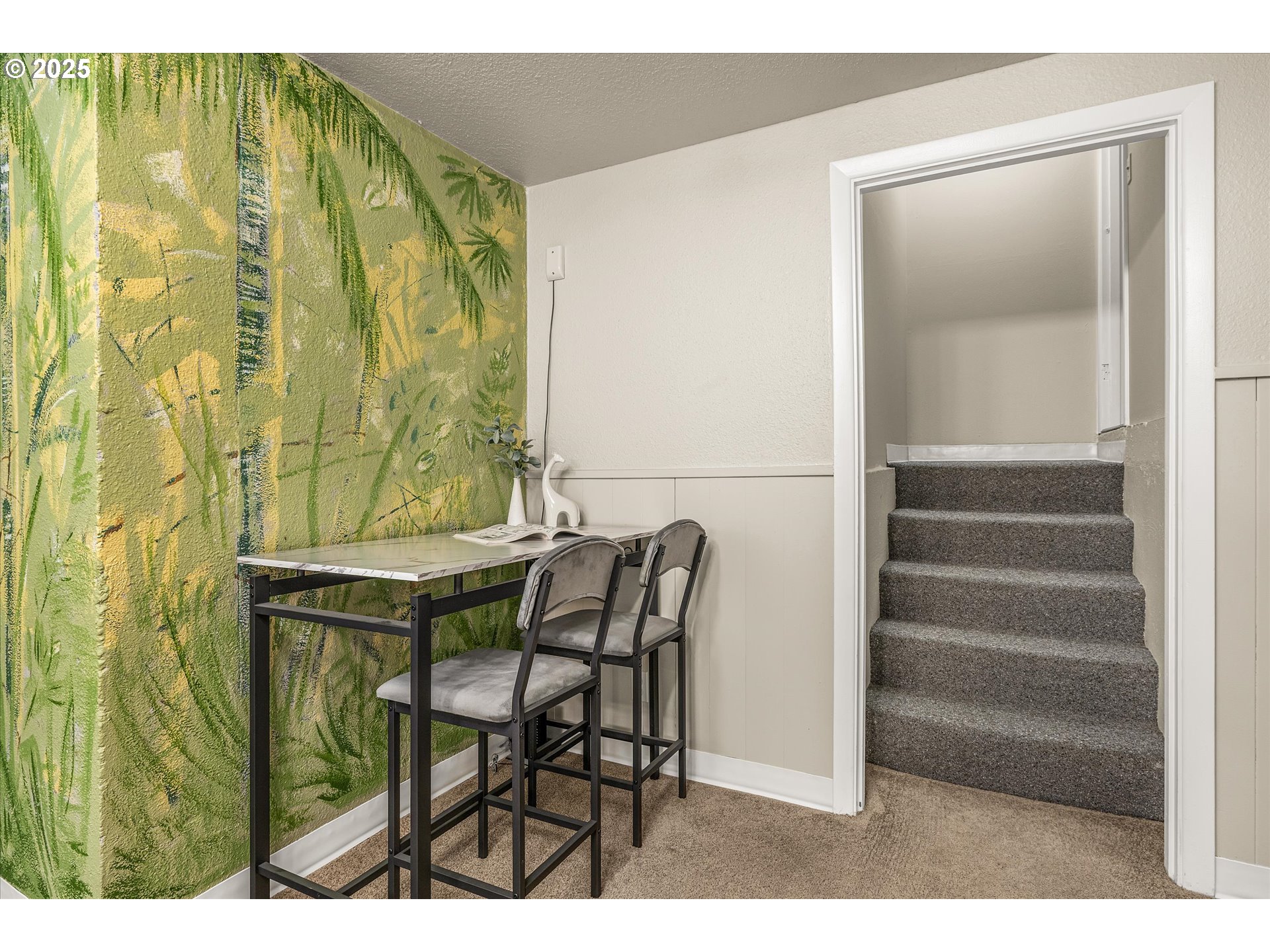 764 10th Street Lake Oswego, OR 97034 - Photo 32 of 41 a view of entryway with wooden floor