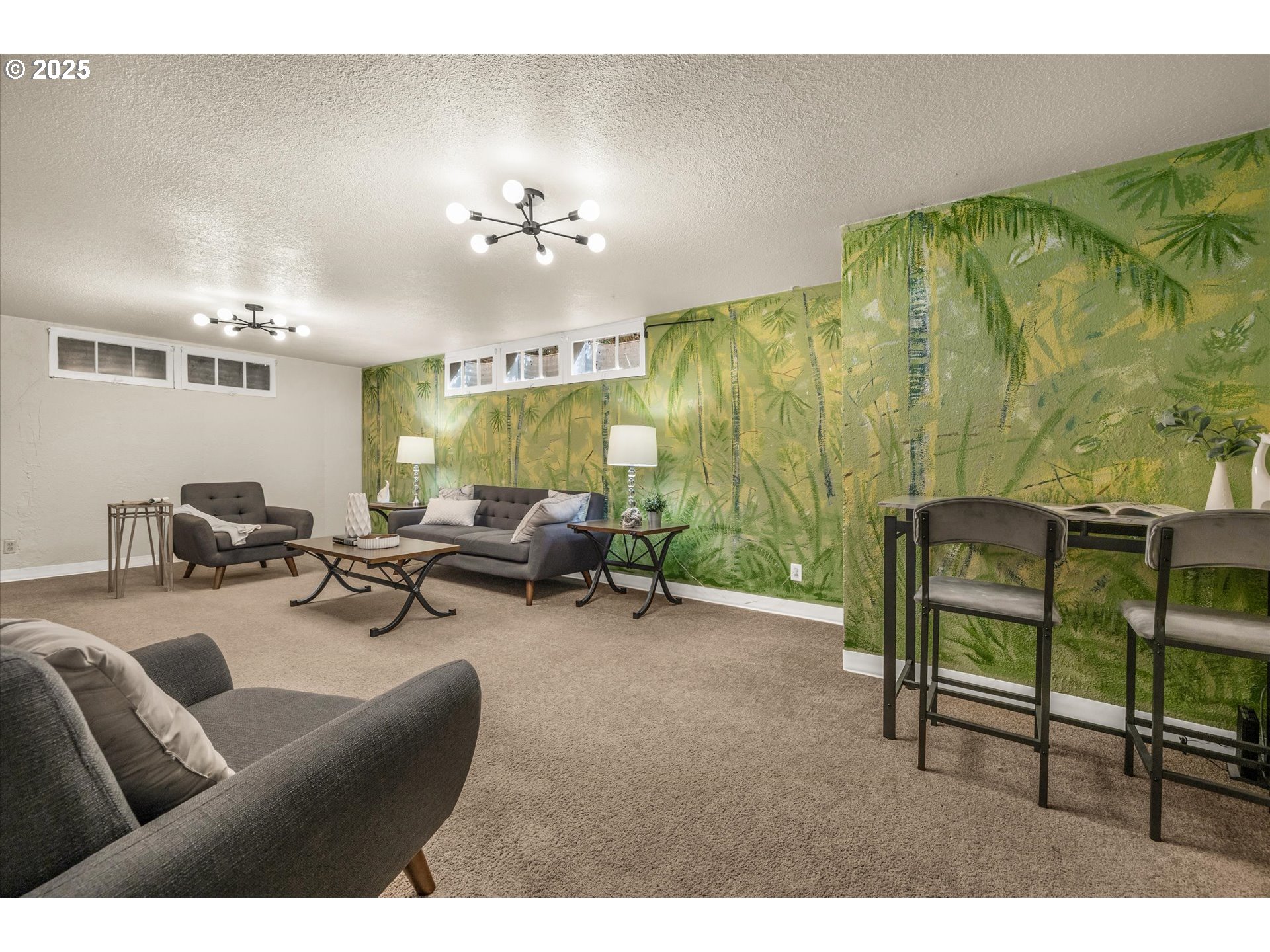 764 10th Street Lake Oswego, OR 97034 - Photo 33 of 41 a living room with furniture