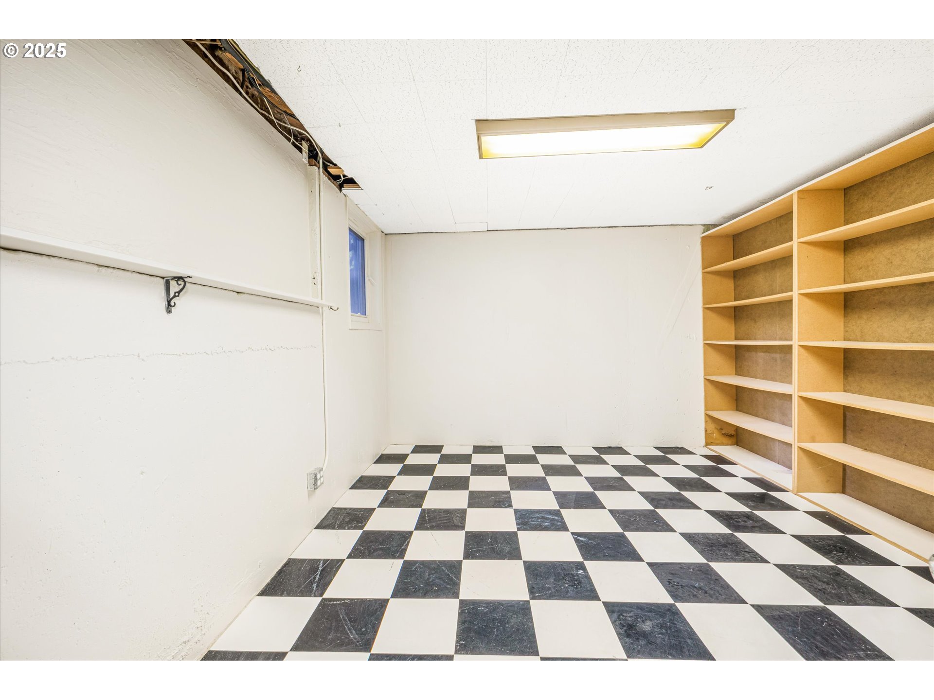 764 10th Street Lake Oswego, OR 97034 - Photo 35 of 41 a black and white checkered floor with a black white checkered floor